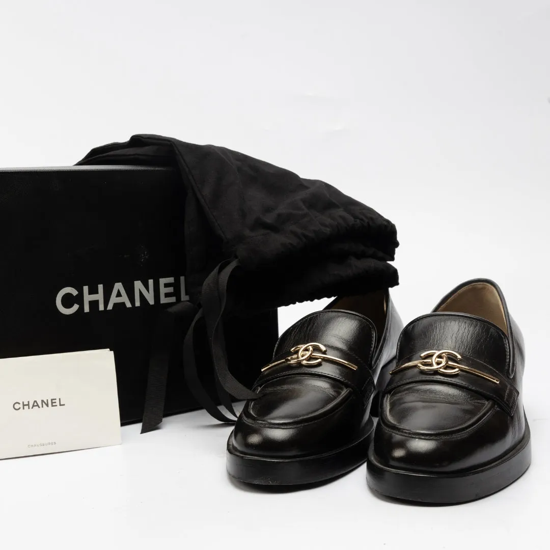 Chanel Cruise 2023 Black Leather CC Loafers